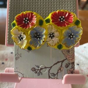 vintage floral clip on earrings